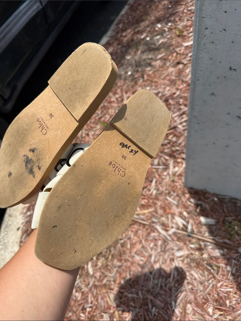 Chloé Cream Logo Ribbon Slide Sandals
